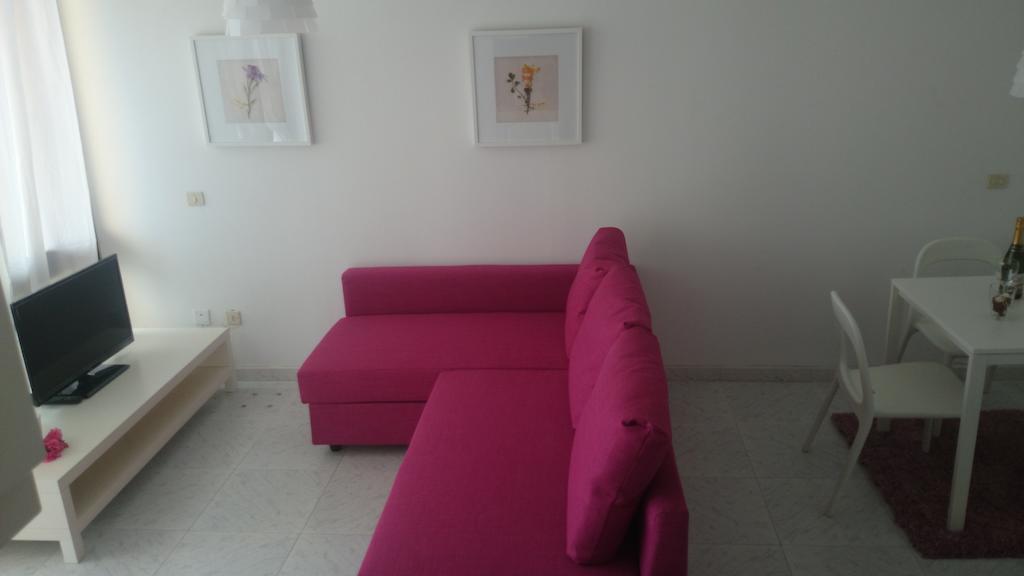 Apartamento Hercules طوستا ديل سيلونثيو الغرفة الصورة